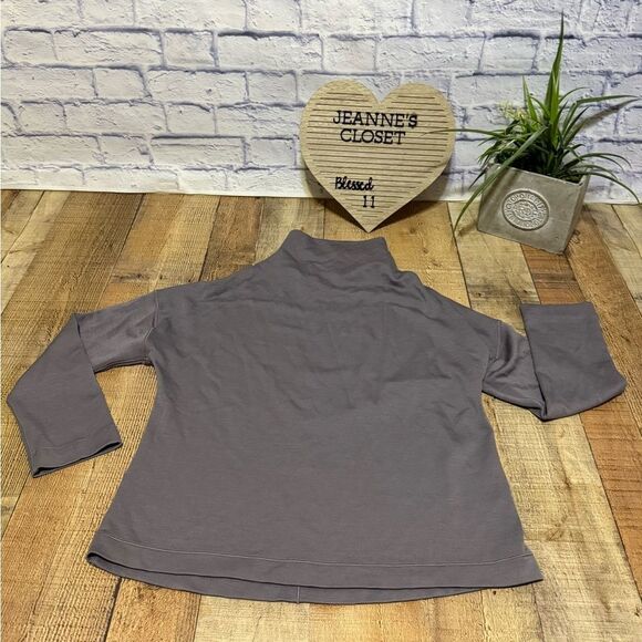 Lululemon Principal Dancer Funnel Neck Sweater
Lunar Rock - Picture 10 of 10